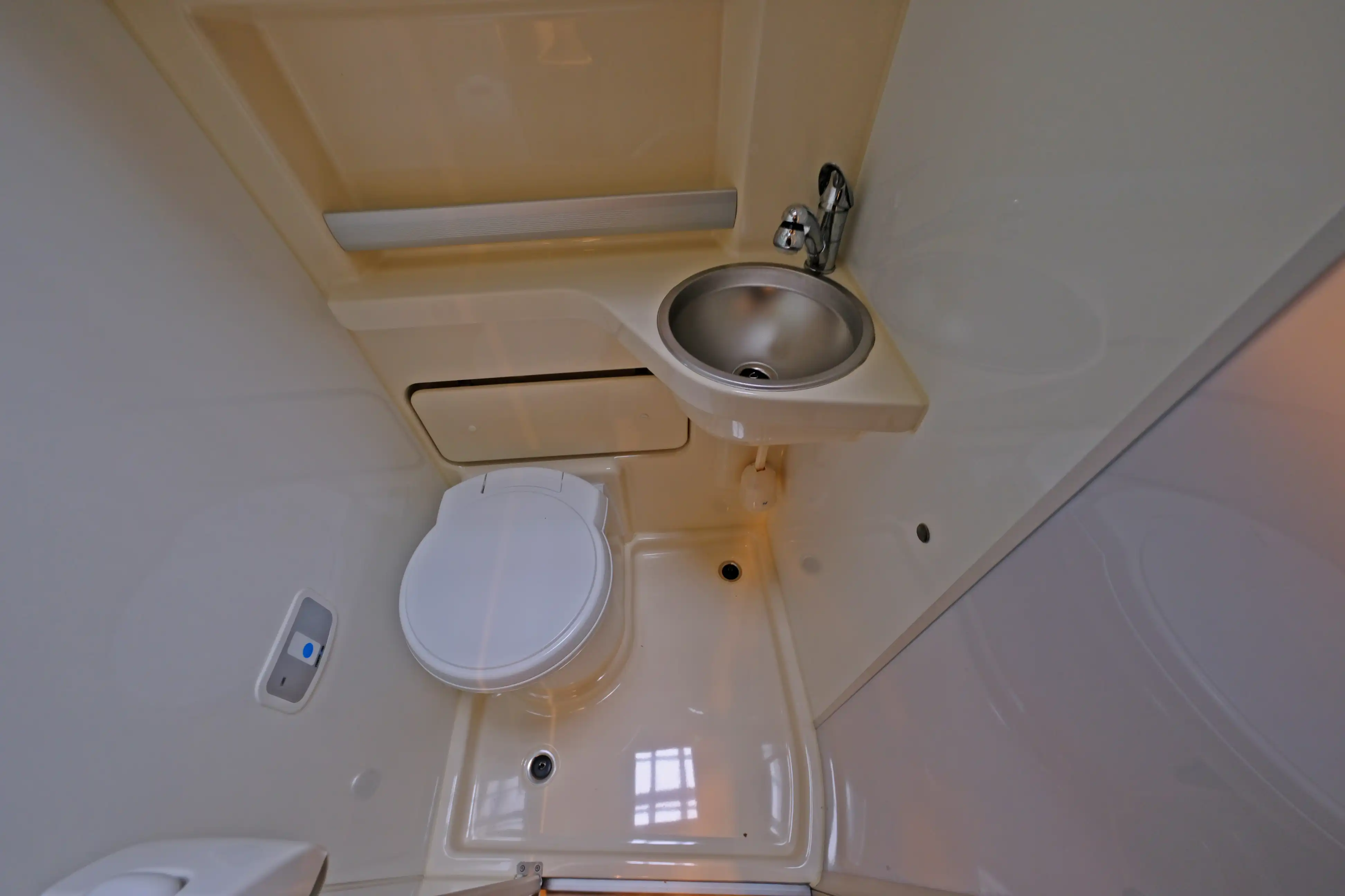 WESTFALIA Columbus 640 E